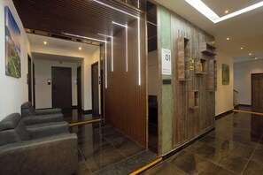 Lobby sitting area - KAIRA PARK (Chennai)