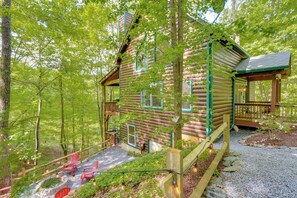 Exterior - Game Room & 3-Story Deck at Lake Hiwassee Hideaway (Murphy)