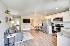 Interior - Condo Steps to Bavarian Village & River in Helen (Helen)