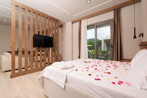 Premium Studio, Garden View