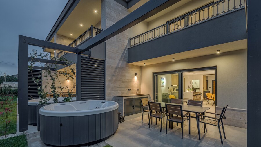 Villa Trixie - Green Garden Villas