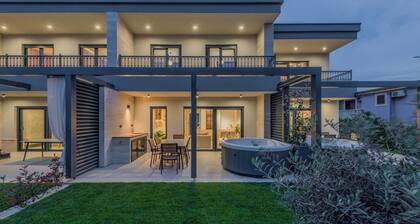 Villa Trixie - Green Garden Villas