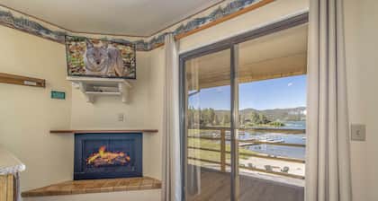 Big Bear Lake Front Lodge