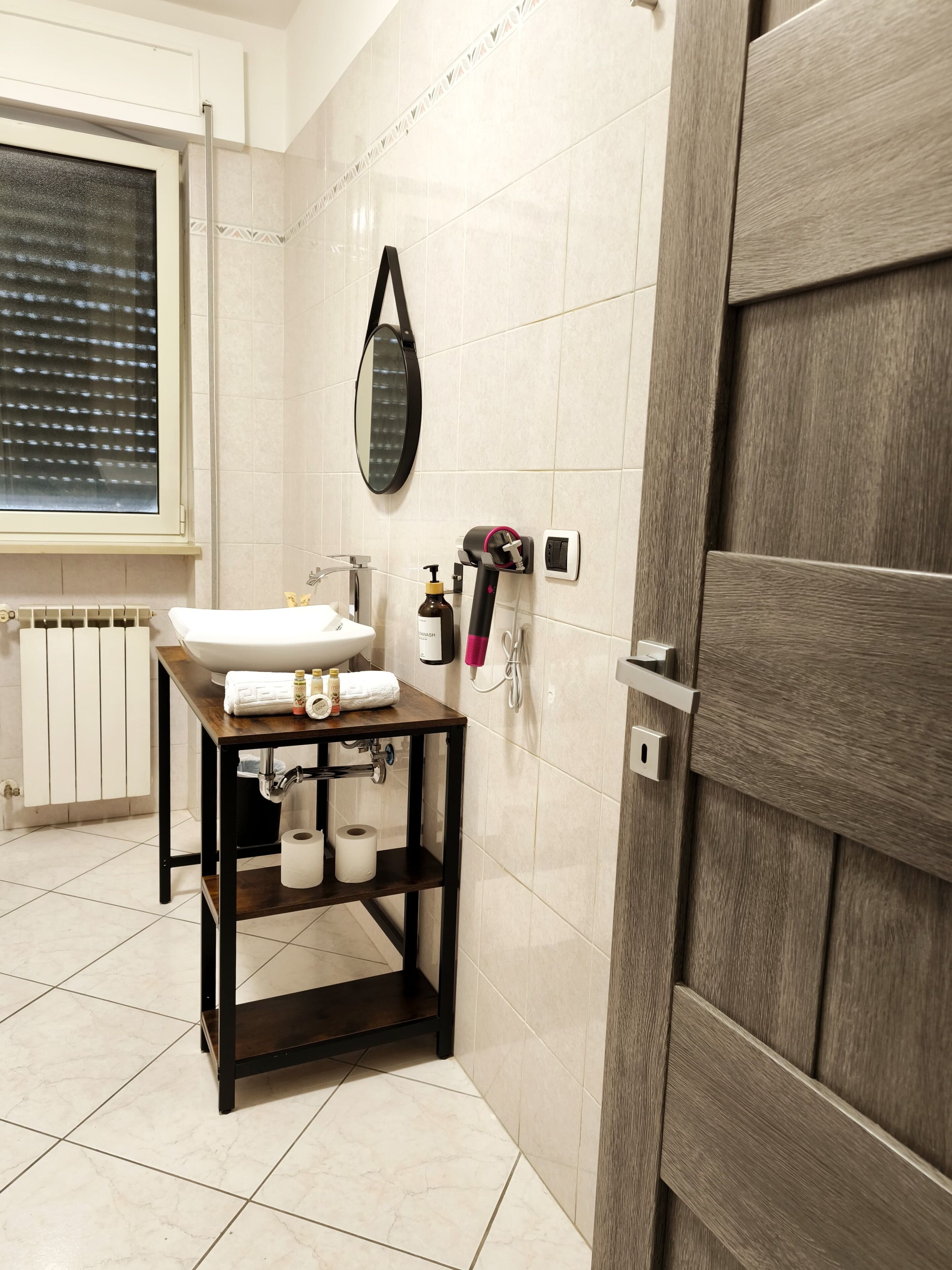 淋浴 設備、風筒、坐浴桶、提供毛巾