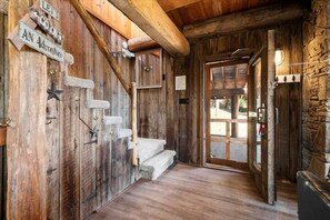 Interior - Mountain House -Black Diamond Chalet (Champion)