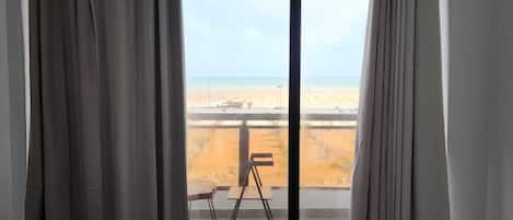 3 bedrooms, iron/ironing board, travel cot, free WiFi