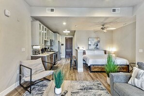 1 bedroom, iron/ironing board, WiFi, bed sheets