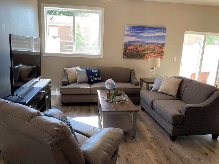 Luxury Townhouse In The Heart Of Southern Utah - Cedar City, UT