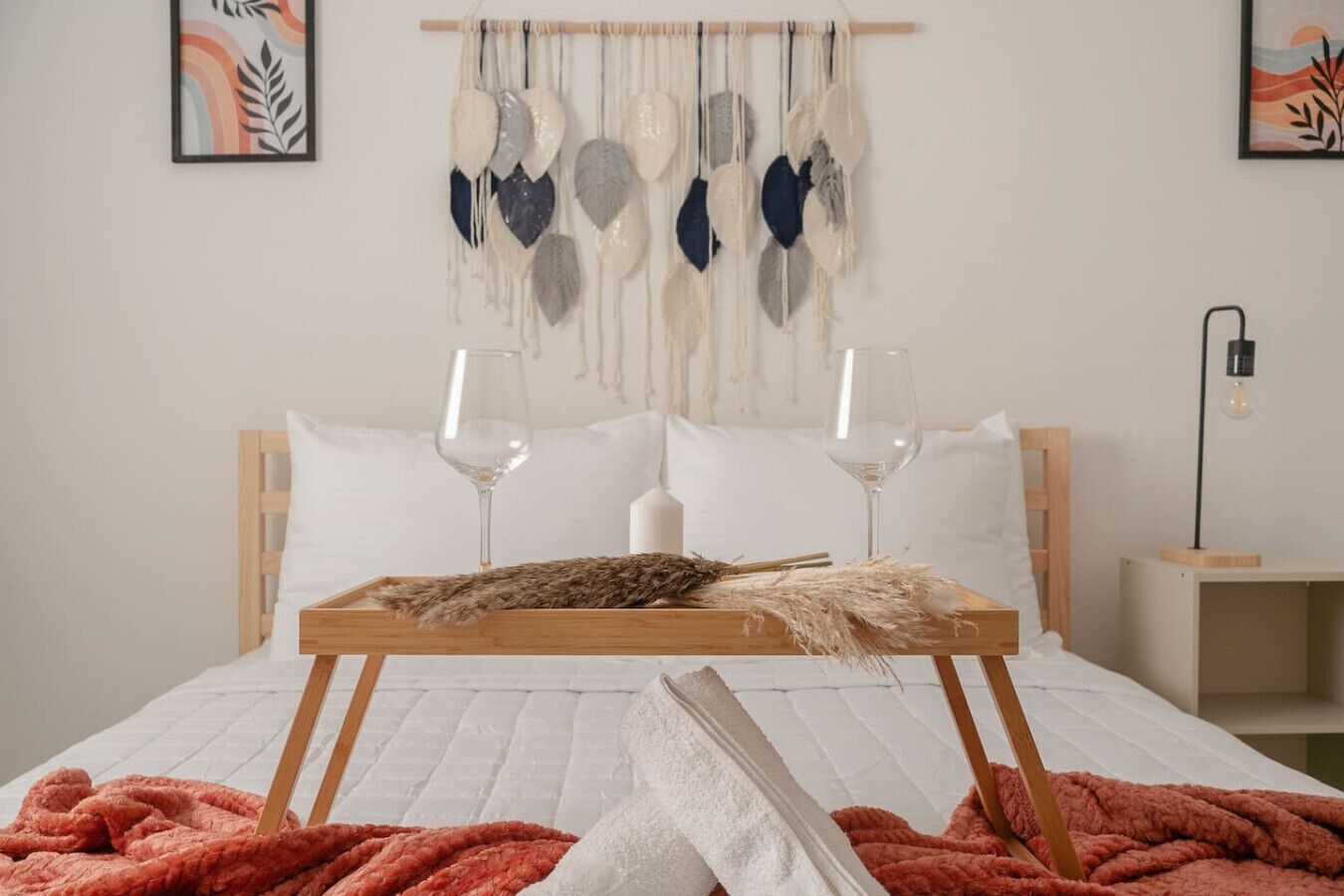 2 Schlafzimmer, Schreibtisch, Bügeleisen/Bügelbrett, WLAN