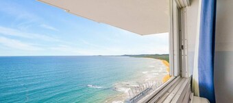 Captain’s Beachfront Pool and Parking
