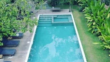 Outdoor pool, pool loungers