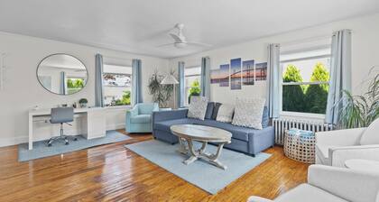 Costal Cottage Retreat minutes from Newport RI