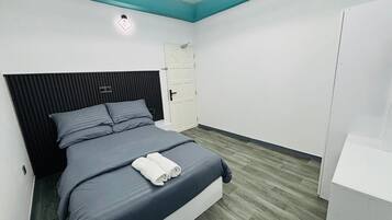 2 bedrooms, iron/ironing board, WiFi, bed sheets