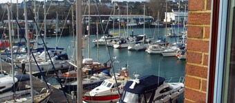 Marina View Apartment