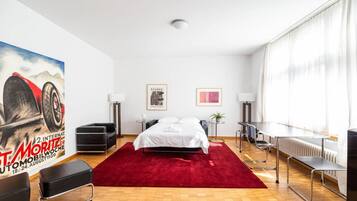 1 bedroom, desk, iron/ironing board, WiFi