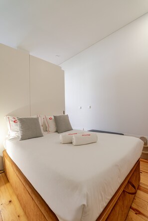 1 chambre, fer et planche à repasser, Wi-Fi gratuit, draps fournis