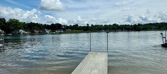 AllSports lakefront cottage. 3 bedrooms, 2 baths, private beach, yard and deck