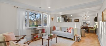 Raspberry Retreat Cottage
