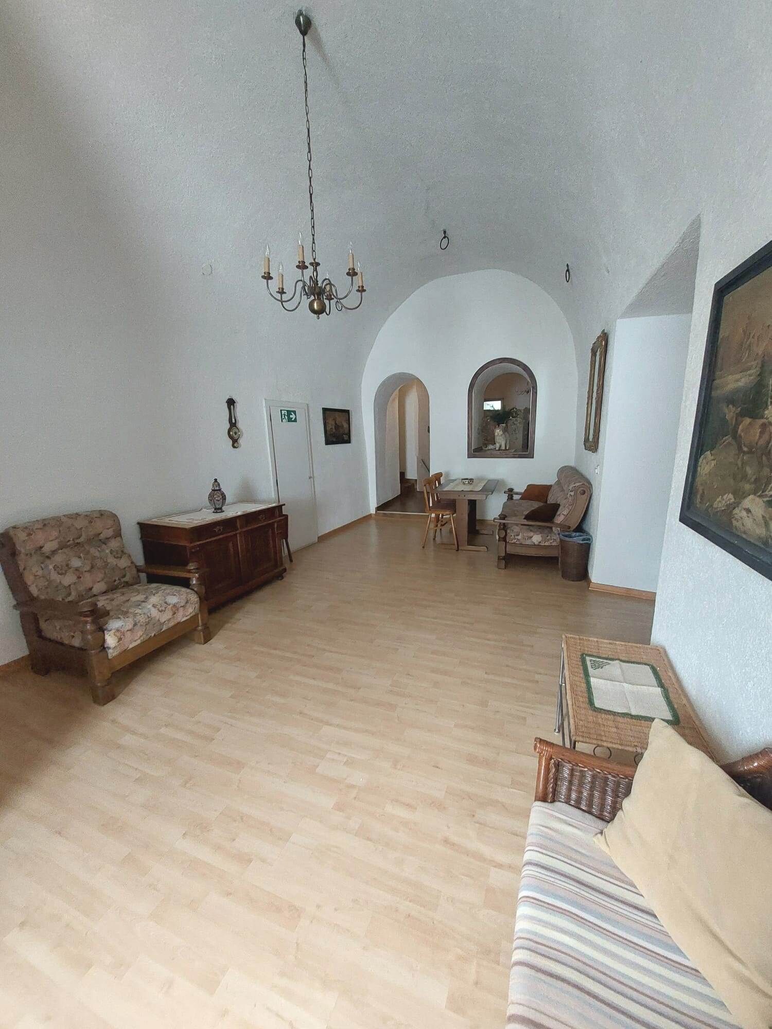 60-cm-LED-Fernseher mit Kabelempfang