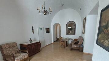 60-cm-LED-Fernseher mit Kabelempfang