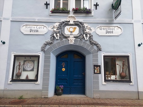 Front of property. Gasthof zur Post