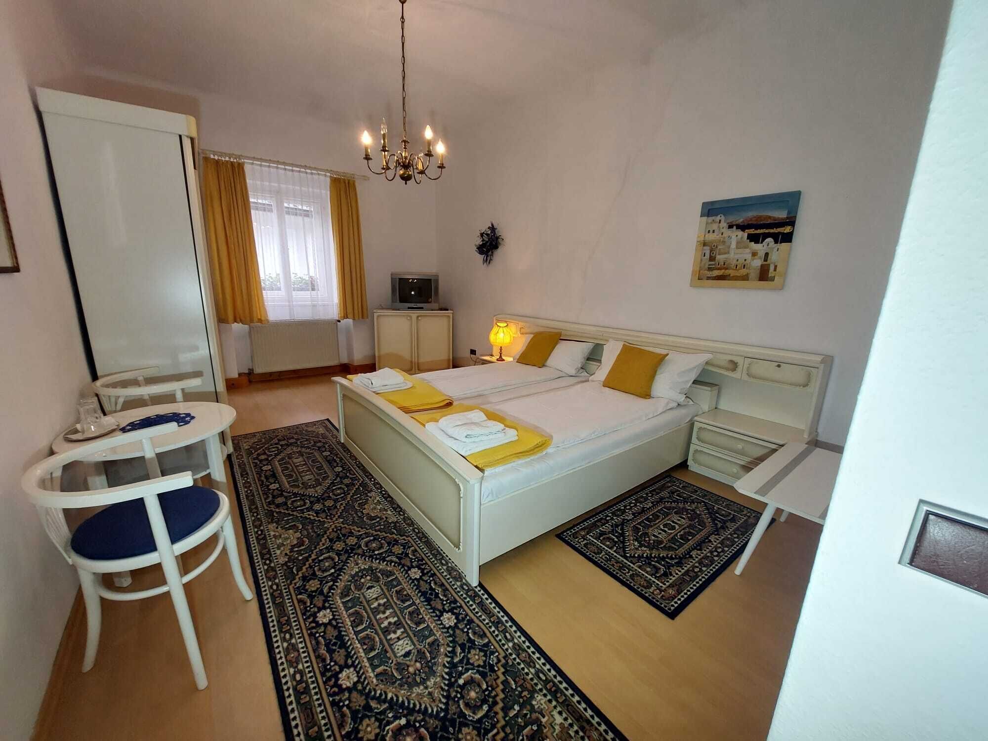 Comfort Double Room, Mountain View | Egyptian cotton sheets, premium bedding, desk, free WiFi