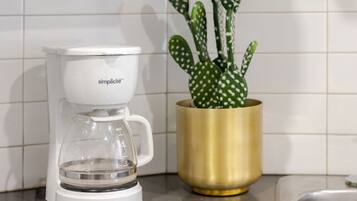 Kaffee und/oder Kaffeemaschine