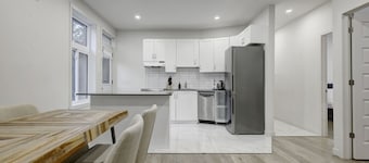 2BR Escape | Sleek Stay in NDG MTL