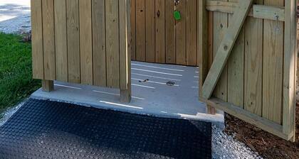 RV Campground by the Lake in delightful Fair Play with AC, WiFi