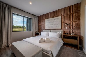 4 chambres, fer et planche à repasser, Wi-Fi, draps fournis