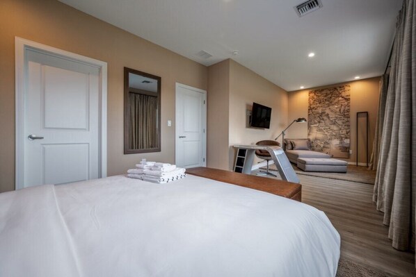 4 bedrooms, iron/ironing board, WiFi, bed sheets