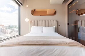 1 habitación, escritorio, tabla de planchar con plancha y wifi gratis 