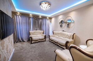 Apartment | Living area - Chic London Apartment in Brown Hart Gardens (London)