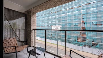 Design Studio Suite, Balcony | Balcony