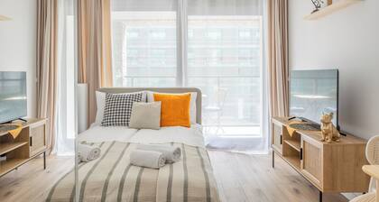 LILY APART - Rooftop Terrace Apartments by the Shipyard