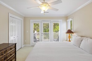 4 Schlafzimmer, Bügeleisen/Bügelbrett, kostenloses WLAN, Bettwäsche