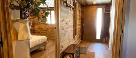 4 bedrooms, iron/ironing board, travel crib, free WiFi