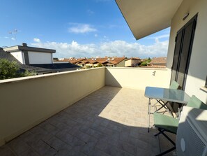 Terrace/patio - B&B La Fenice Rome - Fiumicino. Close to the center of Rome and the airport. (Lazio)