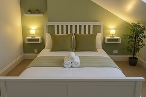 2 quartos, ferros/tábuas de passar roupa, Wi-Fi de cortesia