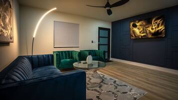 TV, lareira, aparelho de som