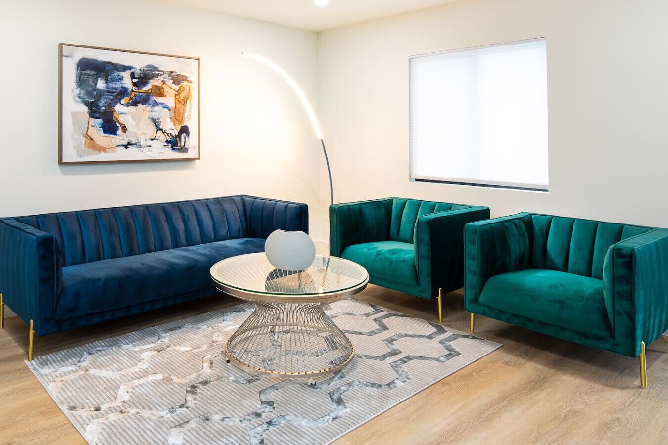 TV, peis og stereoanlegg