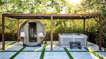 Outdoor spabad