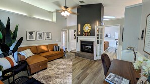 スマートテレビ、暖炉