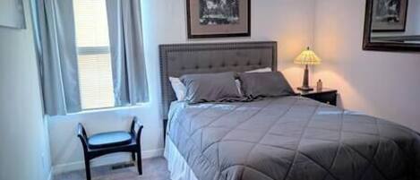 4 bedrooms, iron/ironing board, free WiFi, bed sheets