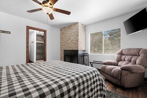 4 bedrooms, free WiFi, bed sheets