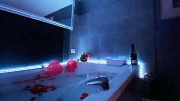 Junior Triple Room, 1 Queen Bed with Sofa bed | Spa