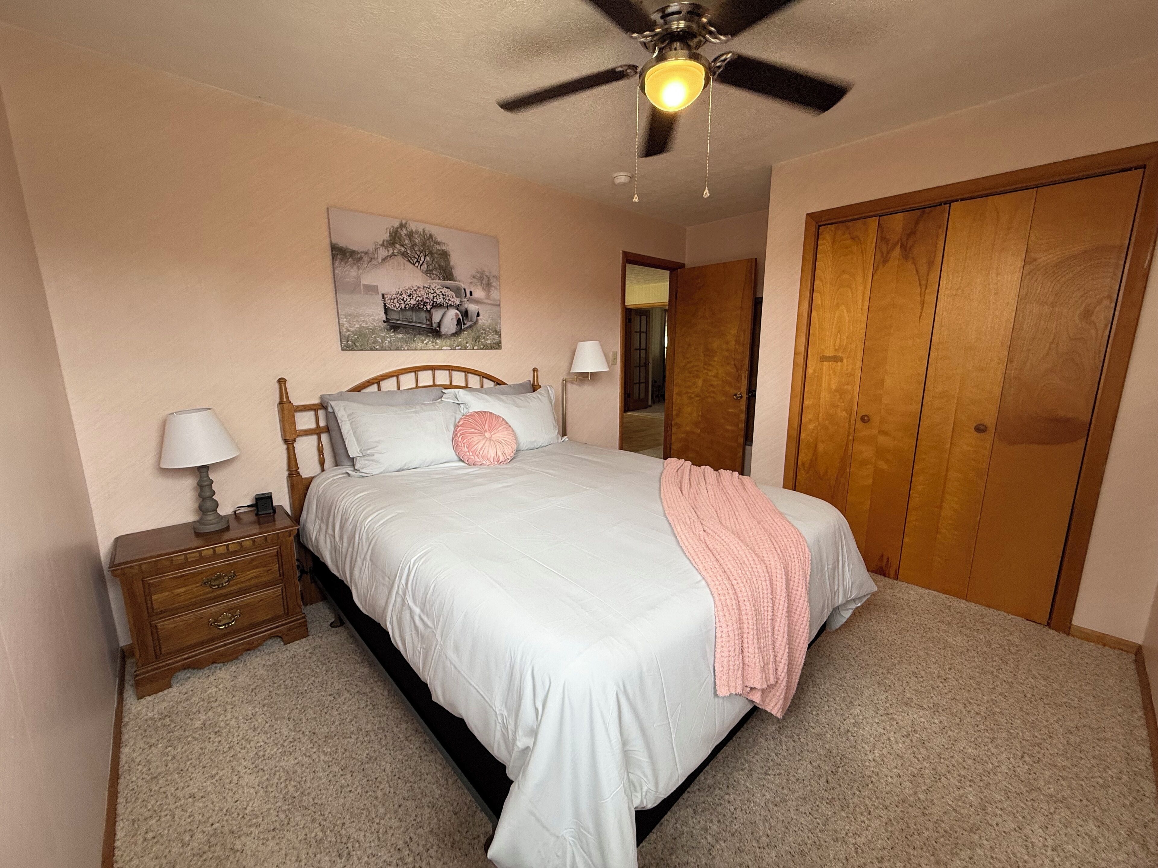 3 bedrooms, iron/ironing board, travel cot, free WiFi