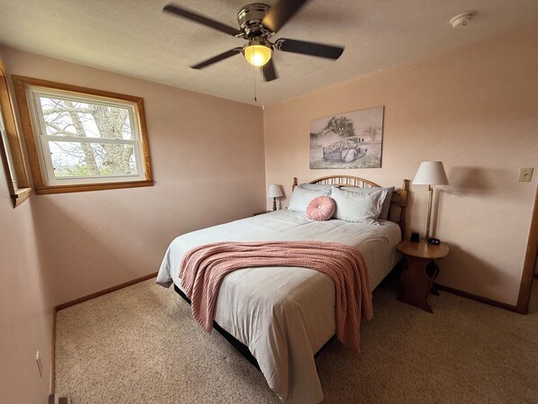 3 bedrooms, iron/ironing board, travel cot, free WiFi
