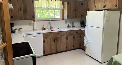 Sunset Place - 3-bedroom house in Waynesville Fort Leonard wood - Pool Table