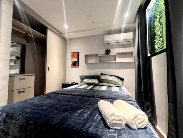 1 bedroom, WiFi, bed sheets